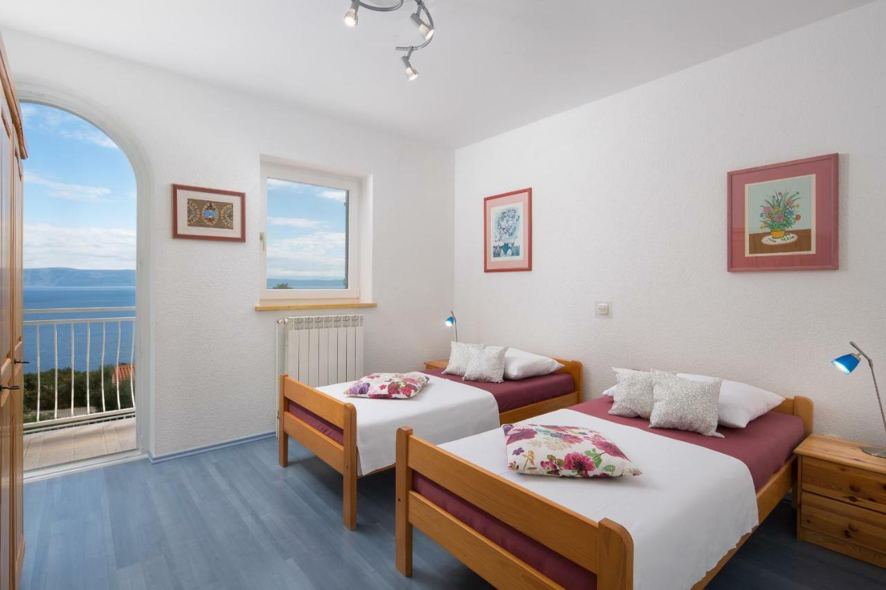 לאבין Villa Bella Vista - Apartments מראה חיצוני תמונה